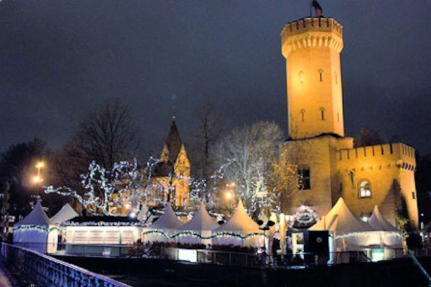 Impressionen vom Hafen-Weihnachtsmarkt am Schokoladenmuseum in Köln 