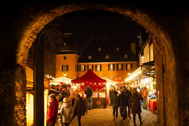 Impressionen vom Weihnachtsmarkt auf Schloss Lüntenbeck in Wuppertal